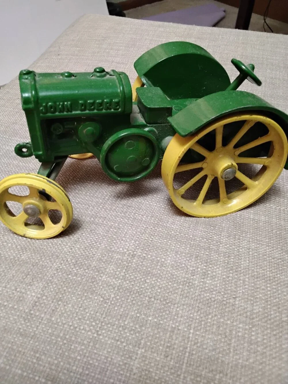 Vintage Die Cast ERTL 1923 John Deere Model D 1:16 Scale Cast Iron